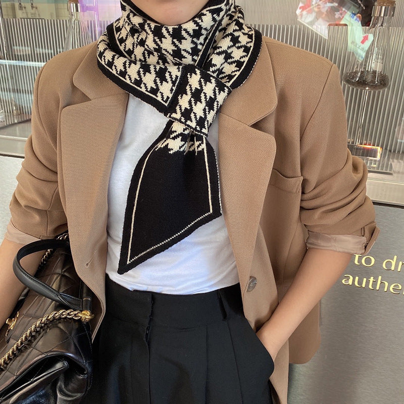 Houndstooth Knit Narrow Scarf with Small Ears N6H307