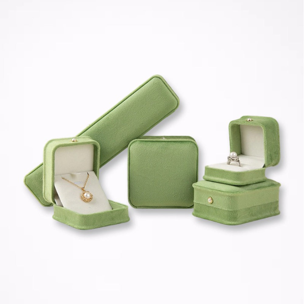 Velvet Jewelry Box Set with Pearl Button N6E059