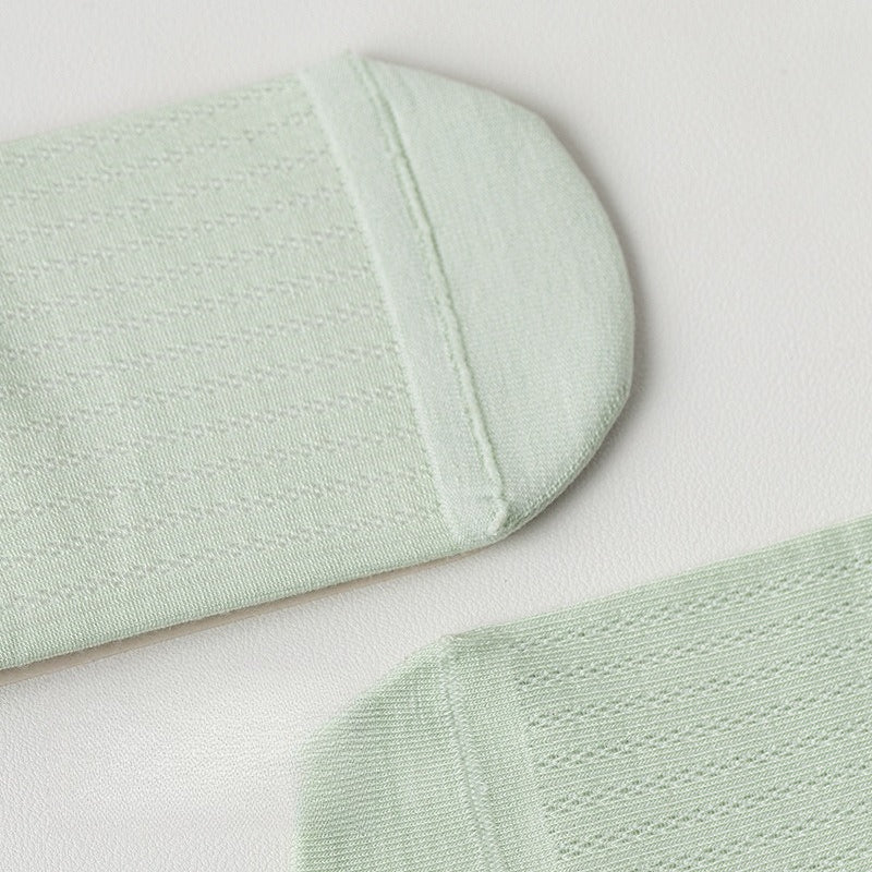 Breathable Mesh Slouch Socks Women N6C161