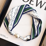 Load image into Gallery viewer, Womens Pearl Magnetic Clasp Floral Skinny Scarf N6K261