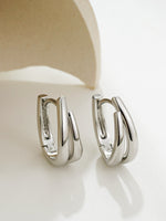 Load image into Gallery viewer, Two-tone Geometric U-Shape Ear Cuff Gold Plated  N6C182