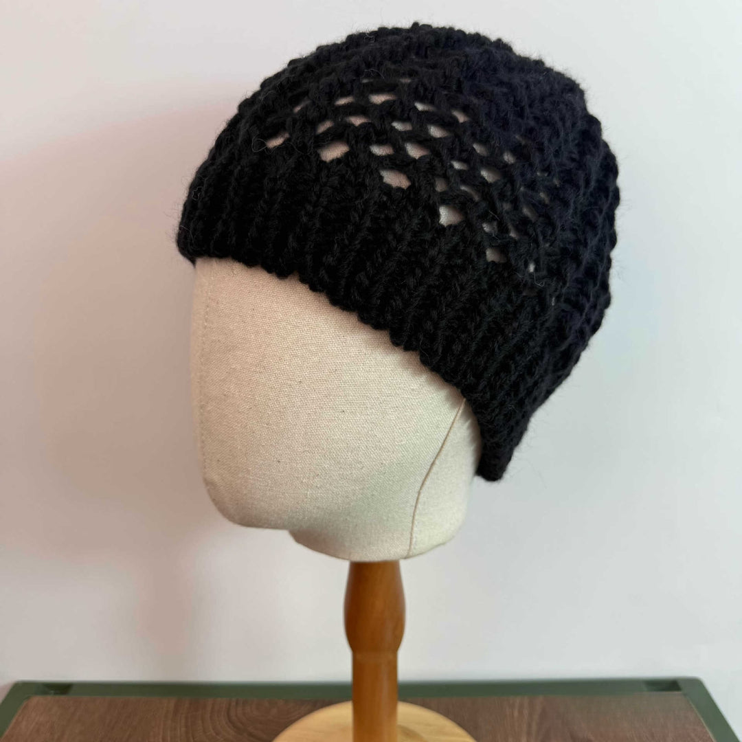 Vintage Hollow Knit Beanie Oversize Face Slimming N6H231
