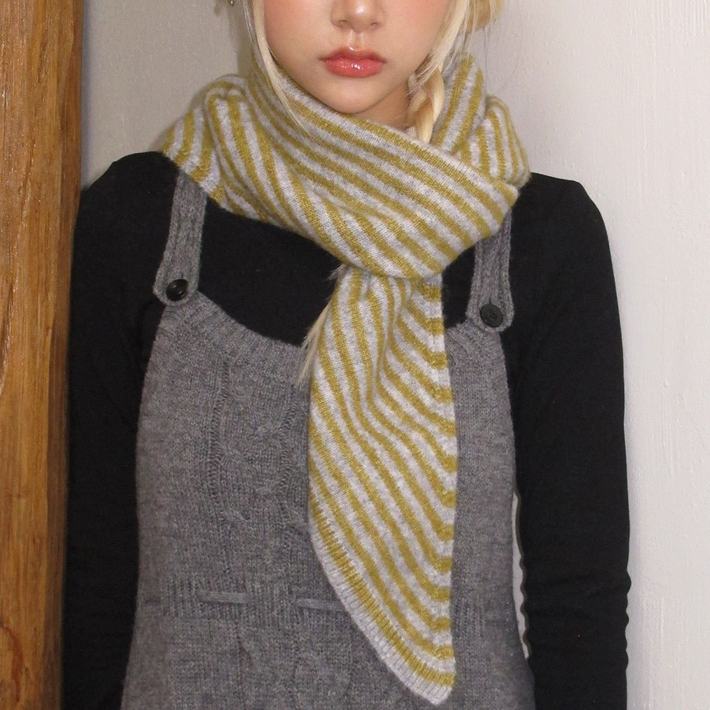 Women's Wool Blend Striped Knit Triangle Scarf N6J121