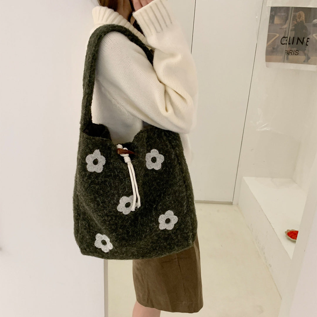 Women's Plush Floral Embroidered Tote Bag N6J218