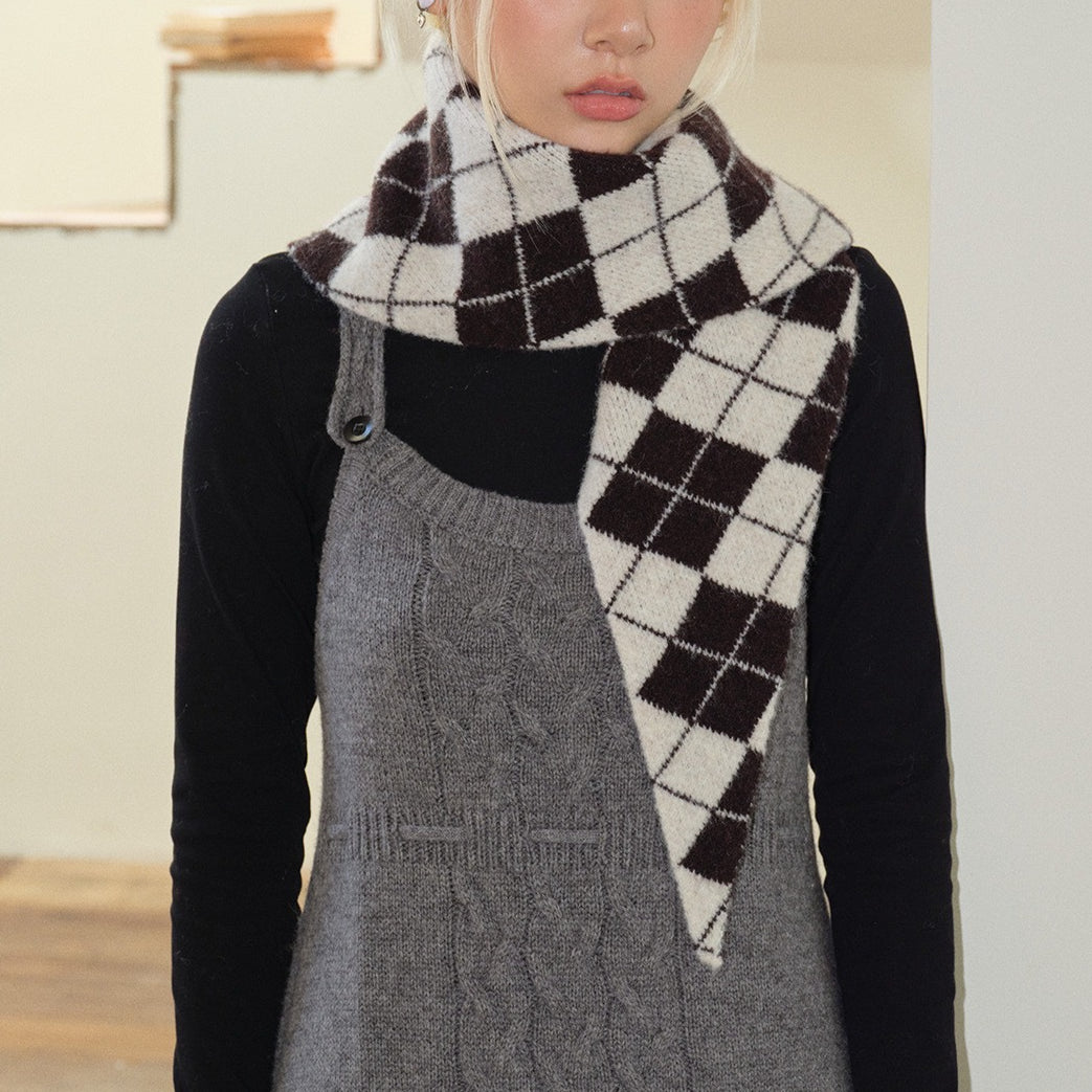 Women's Wool Blend Diamond Knit Triangle Scarf N6J124