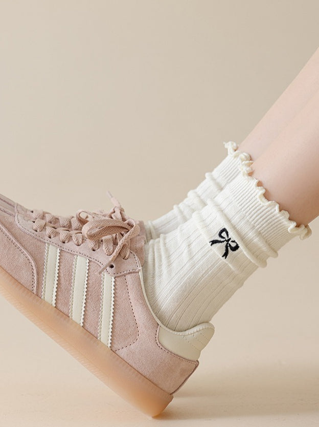 Ruffle Trim Slouch Socks Women N6C155