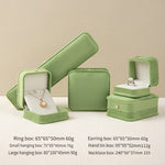 Load image into Gallery viewer, Velvet Jewelry Box Set with Pearl Button N6E059