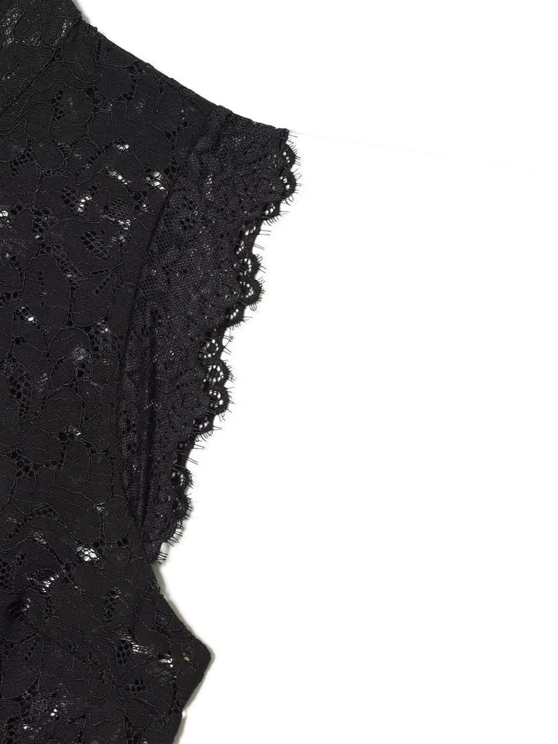 Lace Cutout Chinese Knot Round Neck Sleeveless Top N6F204