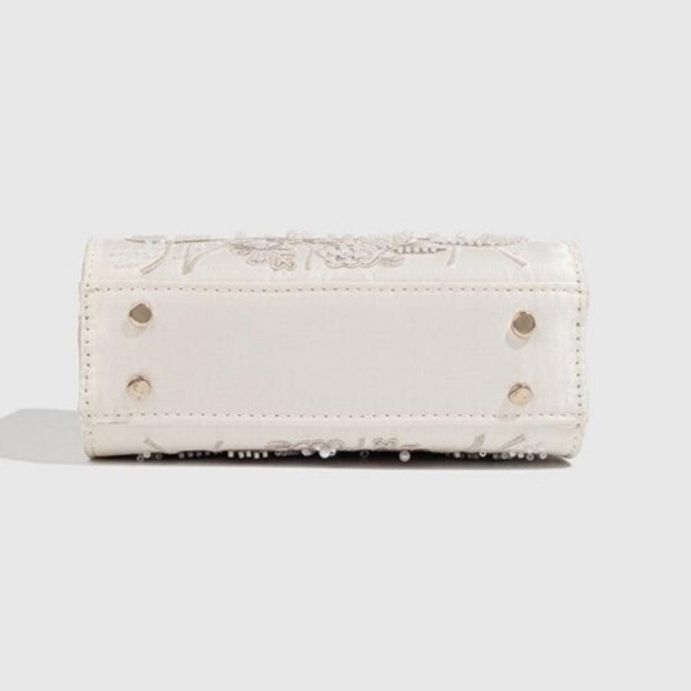 Vintage Silk Pearl Chain Clutch Bag with Embroidery N6E030