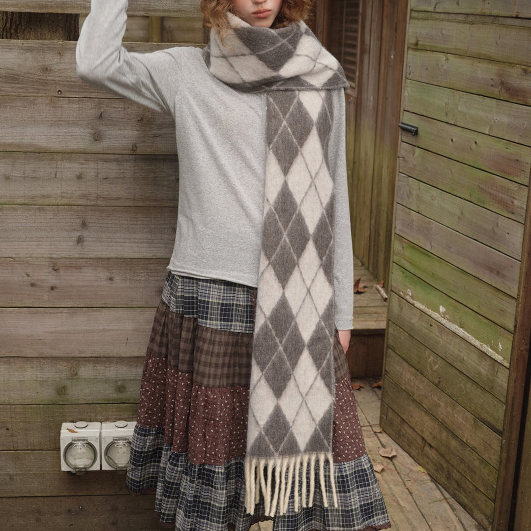 Wool Blend Diamond Jacquard Fringe Scarf N6K231
