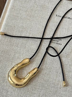 Load image into Gallery viewer, U-Shaped Horseshoe Necklace Women Luxury Layering N6C066