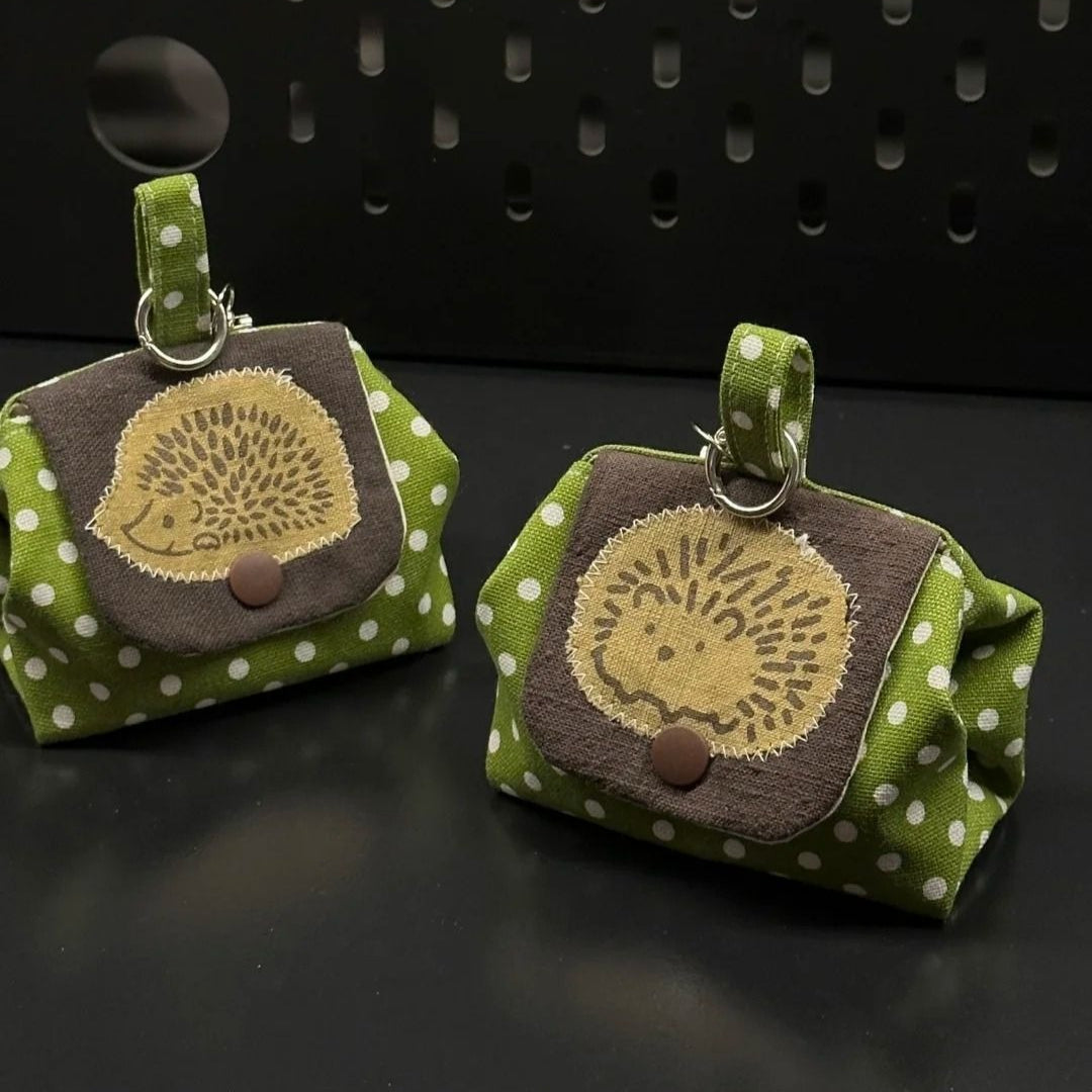 Hedgehog Embroidery Coin Purse Polka Dot Canvas Pouch N6G111
