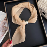 Load image into Gallery viewer, Womens Ivory Crinkled Pearl Magnetic Clasp Scarf N6K268