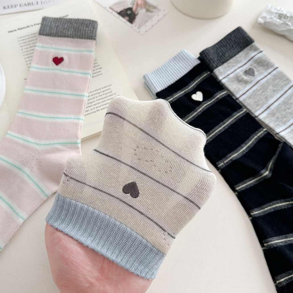 Striped Heart Embroidery Stack Socks Women Retro N6H012