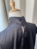 Load image into Gallery viewer, Black Stand Collar Sleeveless Fringe Shorts Set N6F257