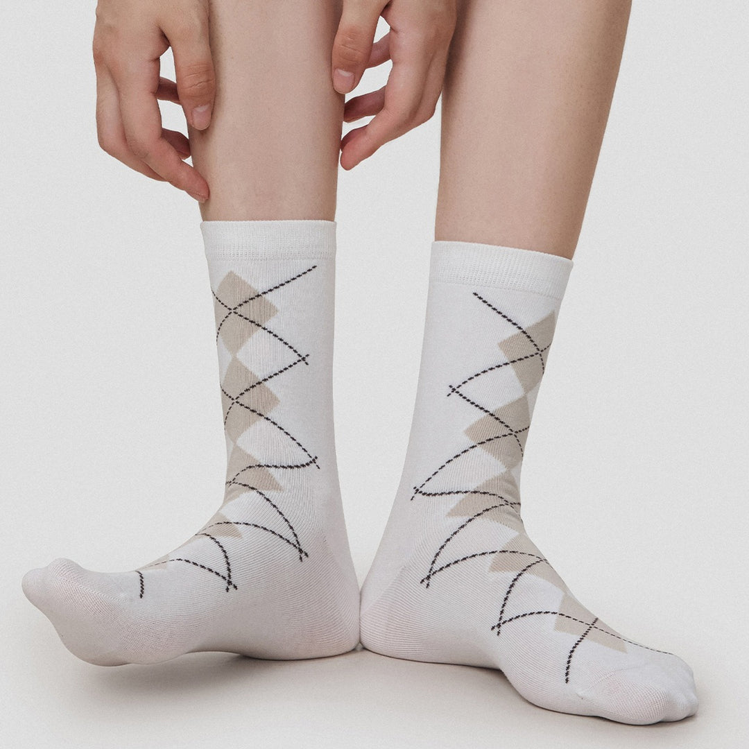 Color Block Seamless Diamond Retro Mid-Calf Socks White N6H019