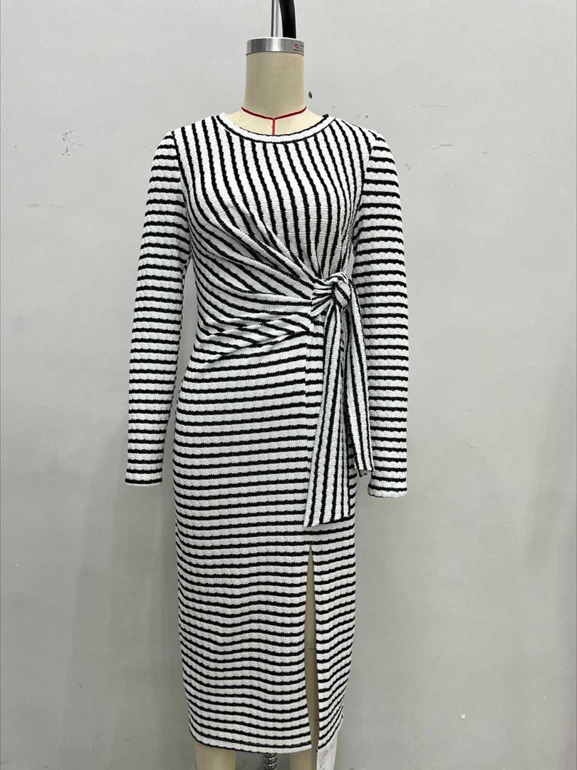 Black White Stripe Twist Knot Side Slit Bodycon Dress N6D208