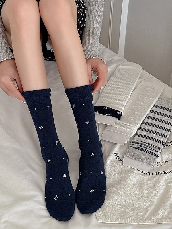 Floral Lace Trim Mid-Calf Slouch Socks Women N6C177