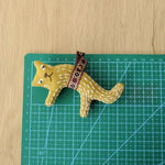 Load image into Gallery viewer, Embroidered Hanging Kitten Brooch Stuffed Plush Pin N6G023