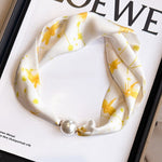 Load image into Gallery viewer, Womens Pearl Magnetic Clasp Slim Scarf N6K257
