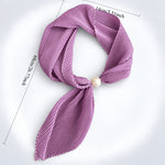 Load image into Gallery viewer, Womens Ivory Crinkled Pearl Magnetic Clasp Scarf N6K268