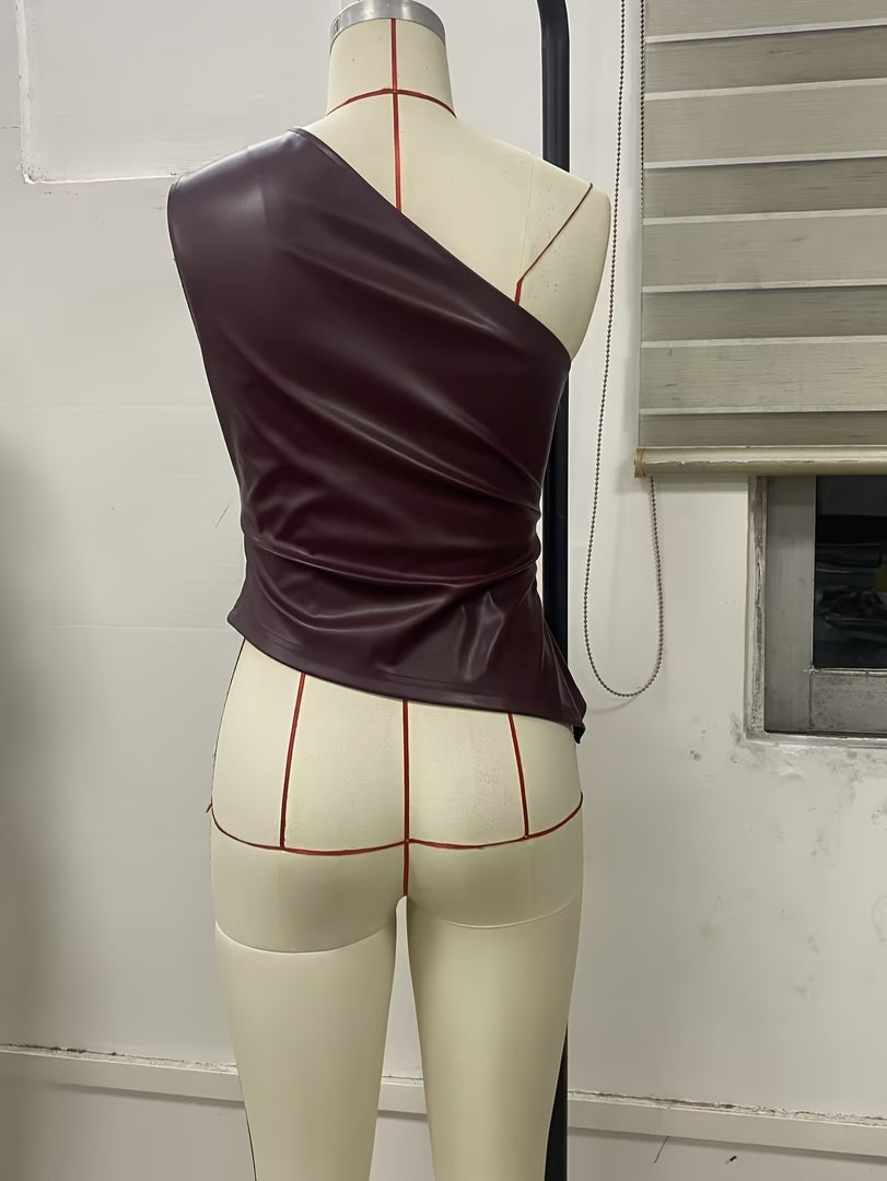 Sleeveless Asymmetric Zip PU Top Women N6F017