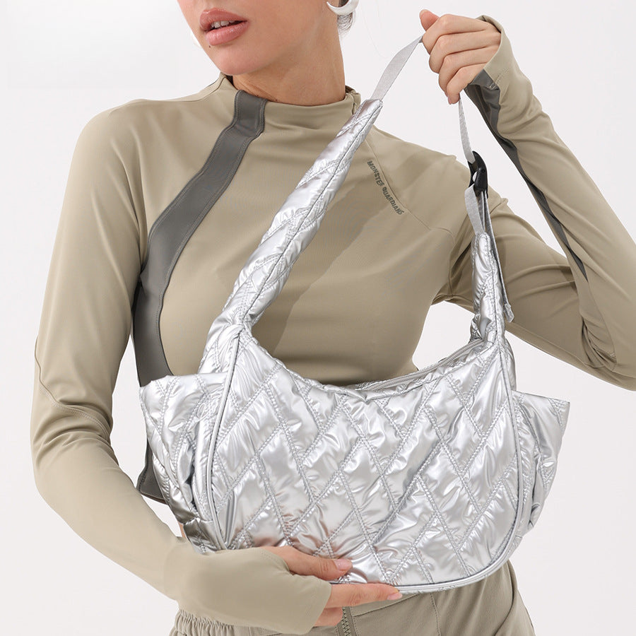 Quilted Dumpling Shoulder Bag Nylon  Polyester S5P376