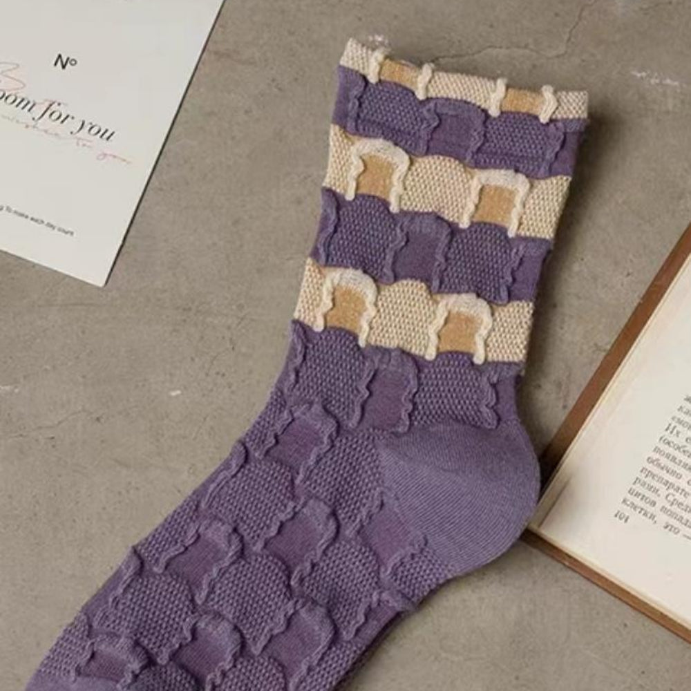 Vintage Embossed Floral Mid-Calf Socks Women Cotton N6H021