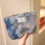 Load image into Gallery viewer, Vintage Floral Jacquard Cosmetic Bag N6K111