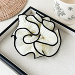 Load image into Gallery viewer, Pleated Contrast Trim Polyester Scrunchie N6K014