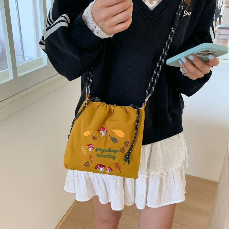 Cartoon Embroidered Nylon Bucket Bag S5P372