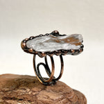 Load image into Gallery viewer, Antique Raw Crystal Adjustable Ring Copper Setting S5P184
