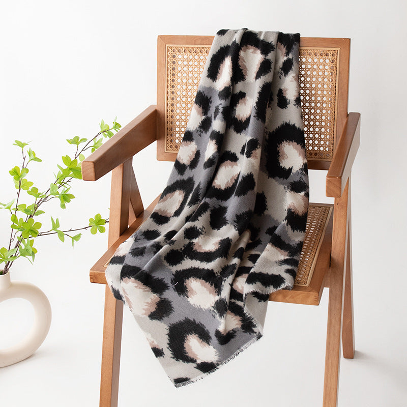 Animal Print Faux Cashmere Wrap  M5A174