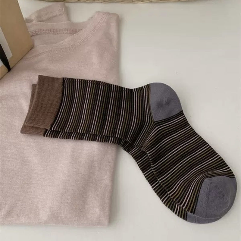 Retro Stripe Mid Calf Socks Women Multiple Colors M5A005