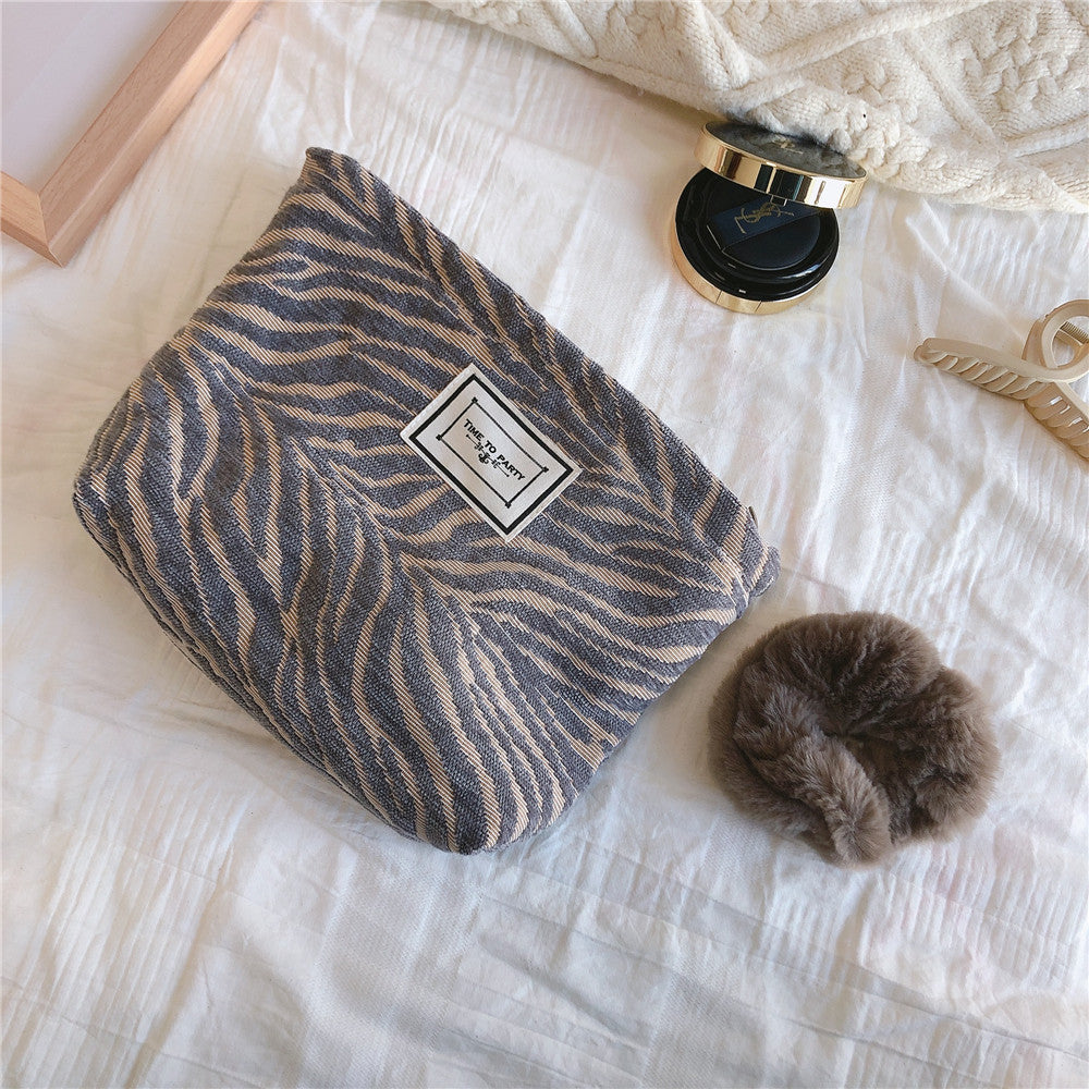 Retro Geometric Pattern Chenille Clutch Bag Women S5P658
