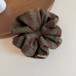 Load image into Gallery viewer, Womens Oversized Striped Scrunchie N6K029