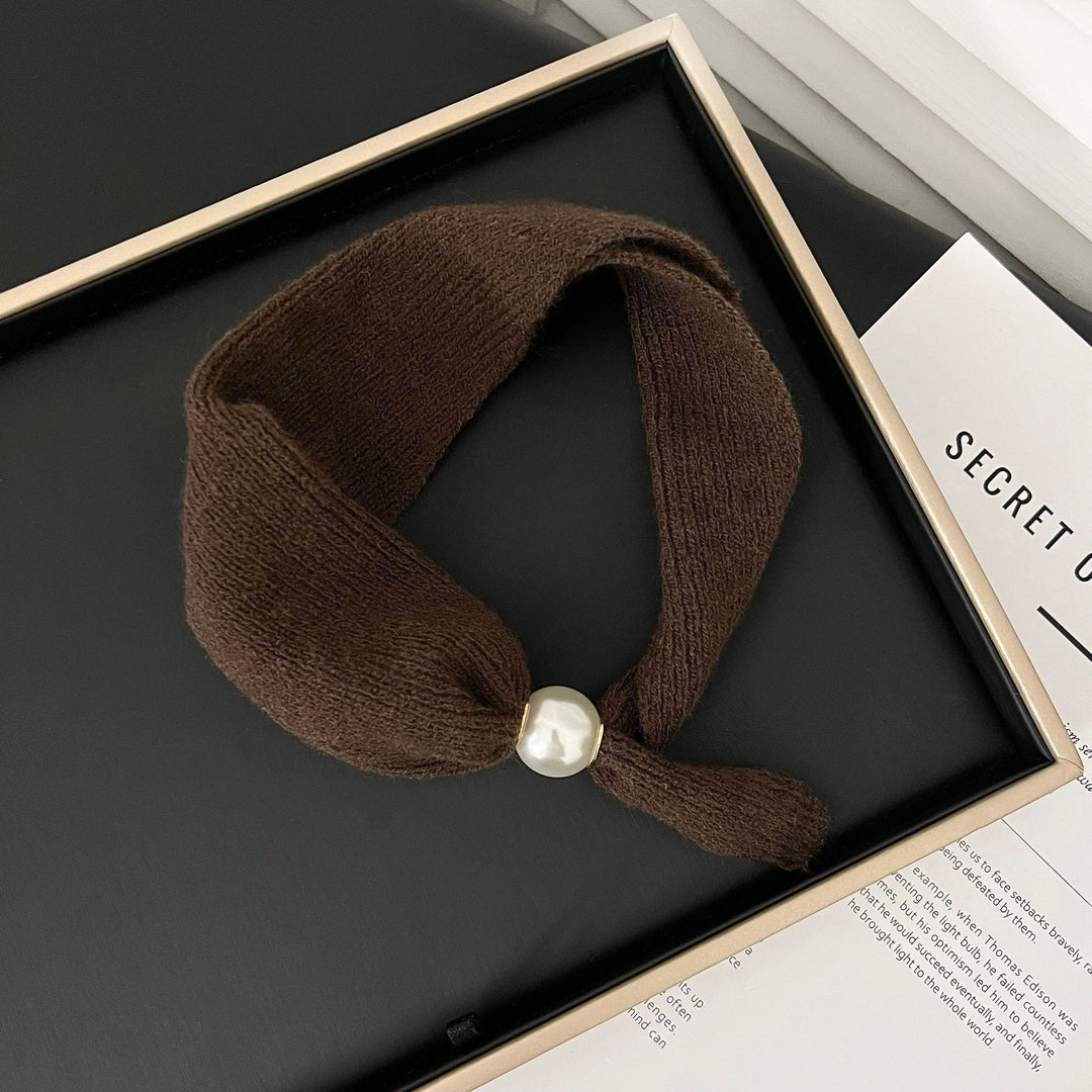 Womens Pearl Magnetic Clasp Knit Neck Scarf N6K270