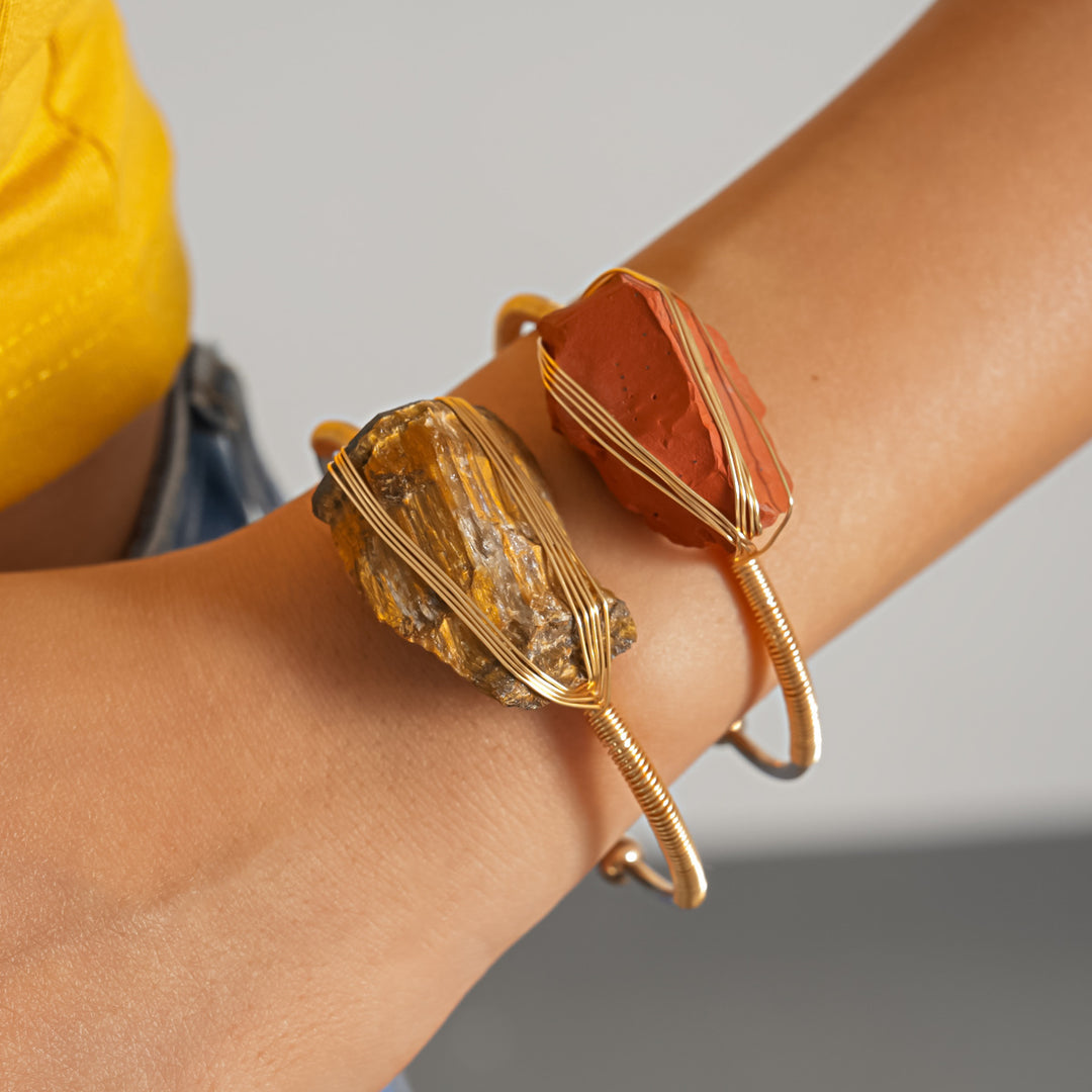 Vintage Natural Crystal Wire Wrap Bangle N6F282