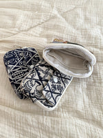 Load image into Gallery viewer, Embroidery Card Holder ID Organizer Pouch N6B123