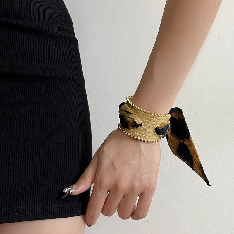 Vintage Gold Scarf Open Cuff Bangle Wide Statement N6F288
