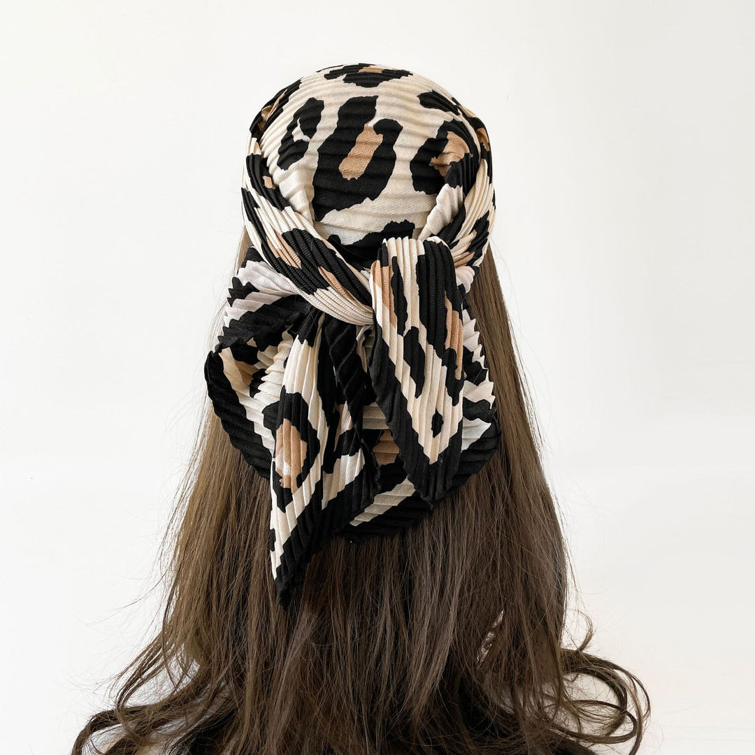 Crinkled Herringbone Scarf 70cm Square Women N6G221