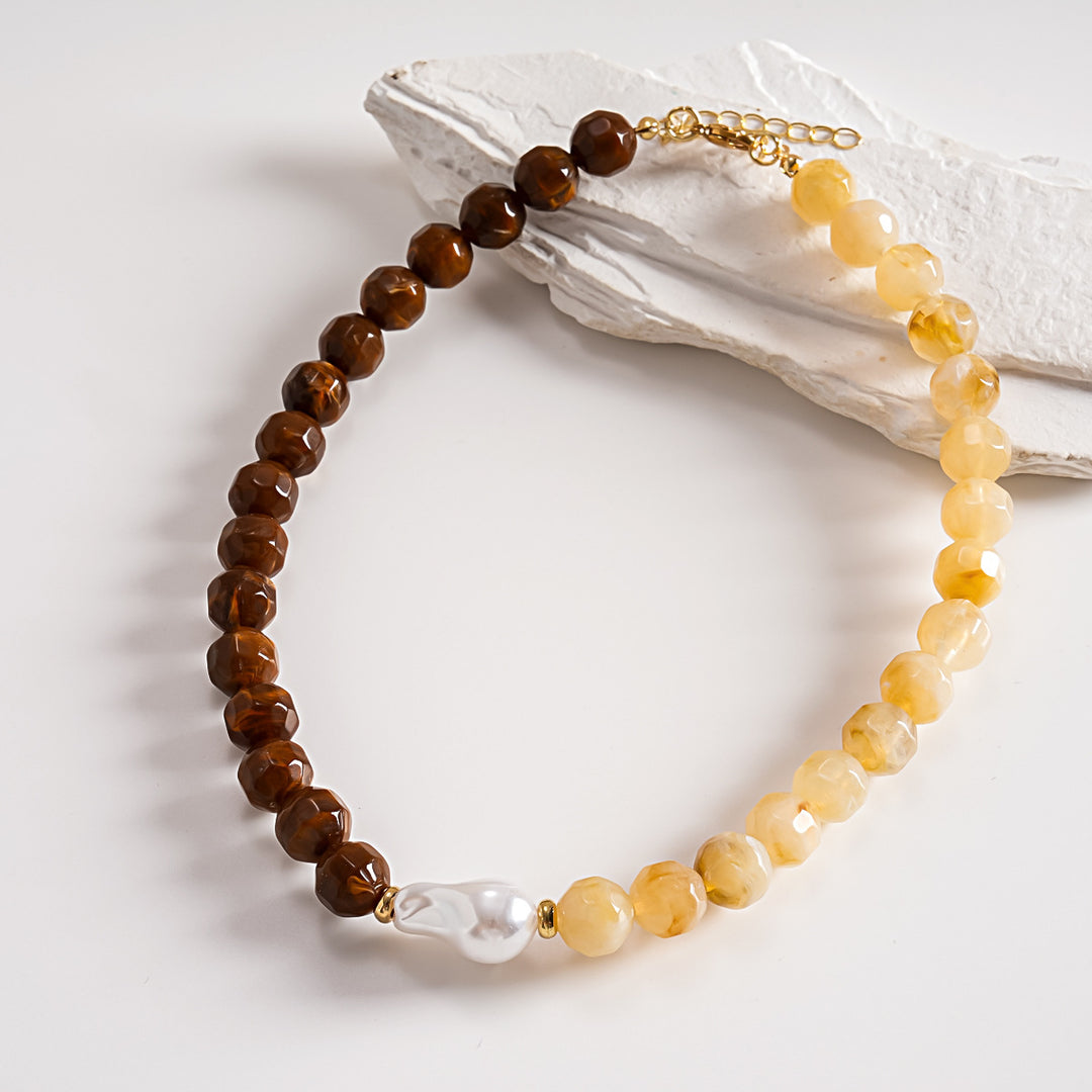 Dopamine Pearl Acrylic Asymmetric Choker Necklace N6H069