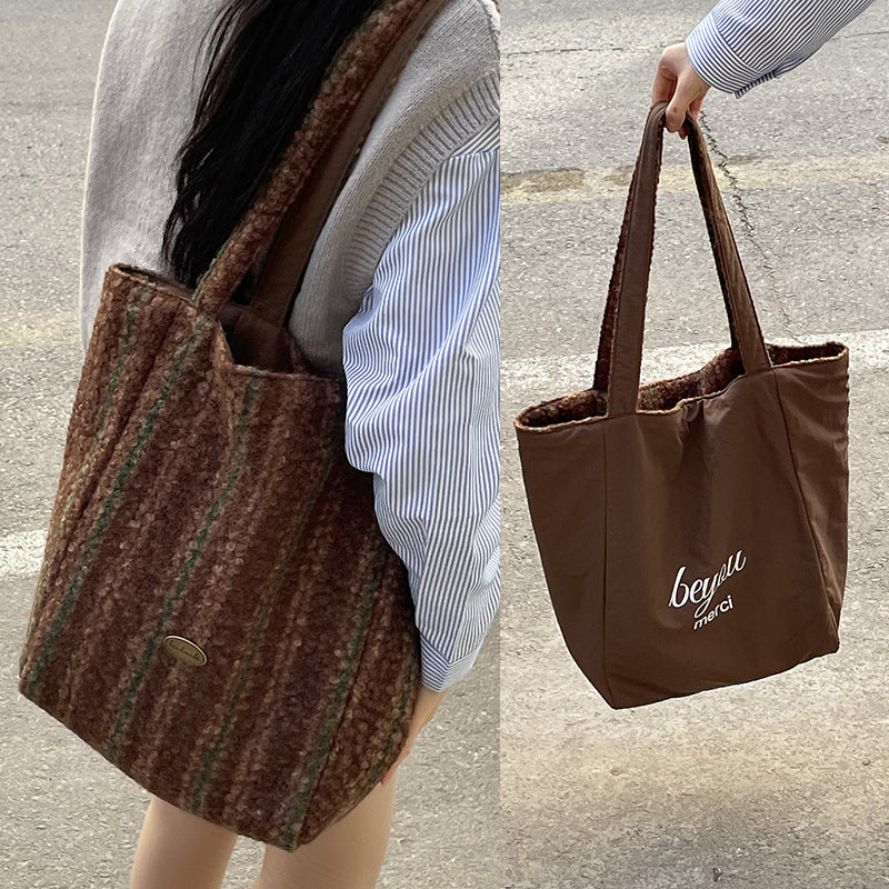 Reversible Wool Blend Tote Dual-Face Construction S5P324