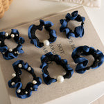 Load image into Gallery viewer, Polka Dot Pearl Mini Scrunchie High Elasticity Women N6H188