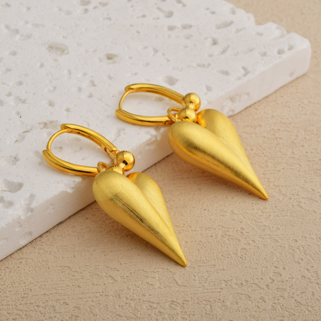 Color Block Brushed Heart Stud Earrings N6C062
