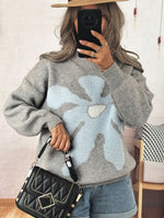 Load image into Gallery viewer, Floral Contrast Round Sweater Mid Heavy Options N5A220