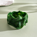 Load image into Gallery viewer, Oversized Resin Ombré Pleated Geometric Bangle N6H086