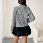 Load image into Gallery viewer, Bow Crew Sweater Lightweight Light Gray N5Z504
