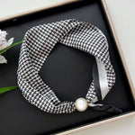 Load image into Gallery viewer, Women's Polyester Faux Silk Polka Dot Neck Scarf N6J147