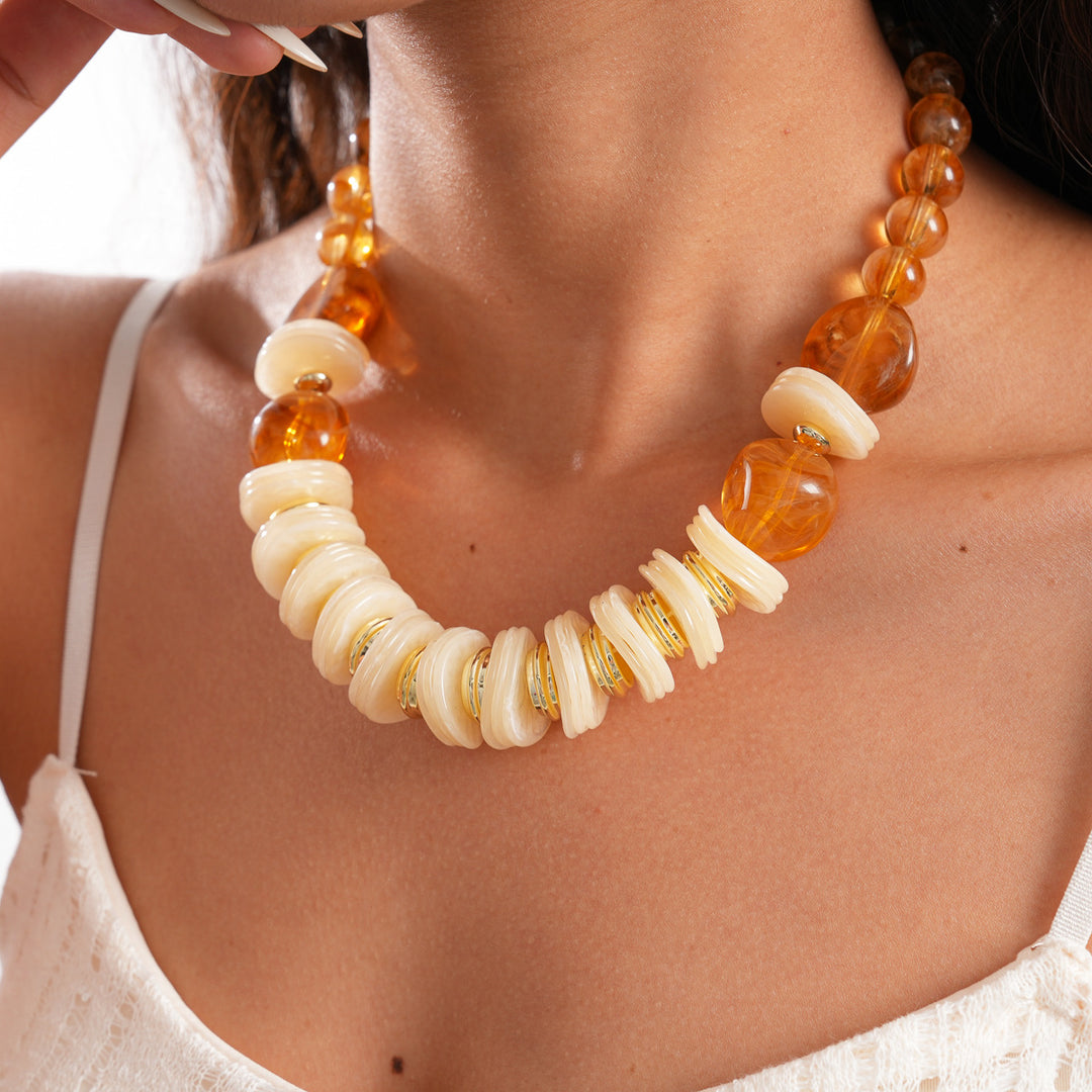 Womens Vintage Round Acrylic Beaded Necklace N6K180